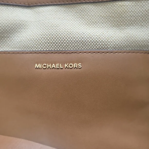 Michael Kors Brown and Cream Shoulder Bag - Picture 2 of 7